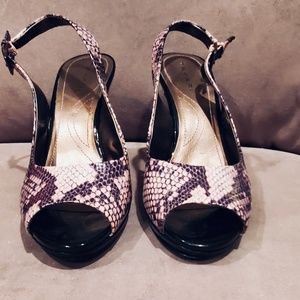 Gray & Black Slingback Heels by Tahari - Size 7 1/2